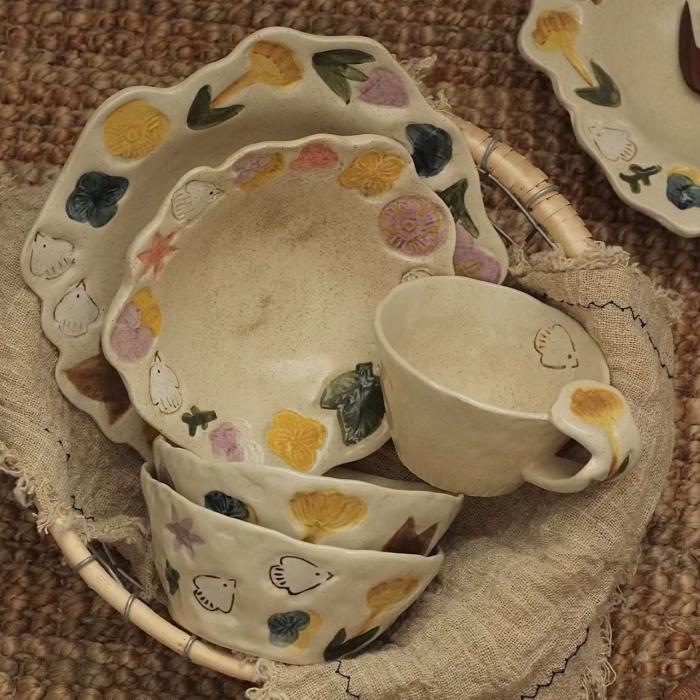 Hand-pinched Ceramic Japanese-style Cultery Set