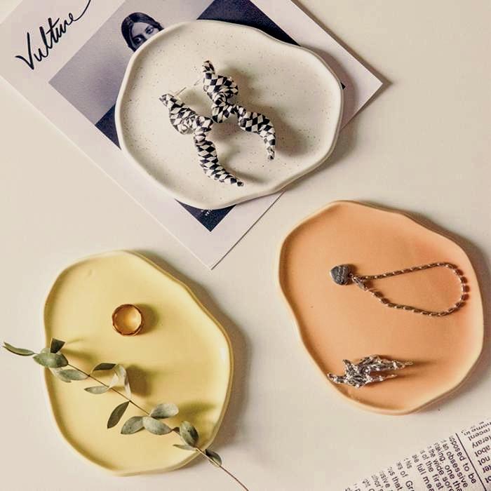 Morandi Cloud-shape Thin Porcelain Dish