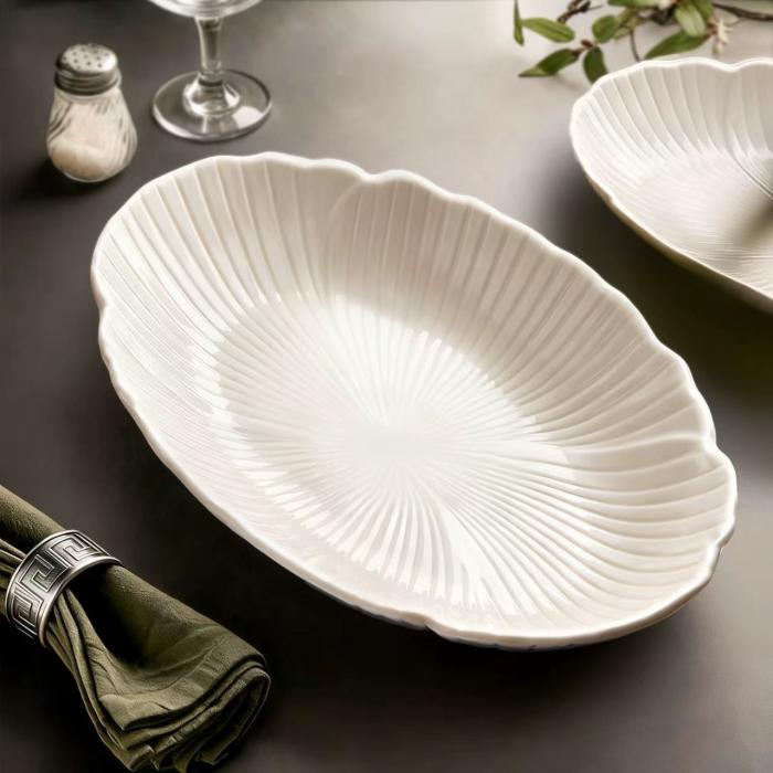 Oval Petal Pattern Dish