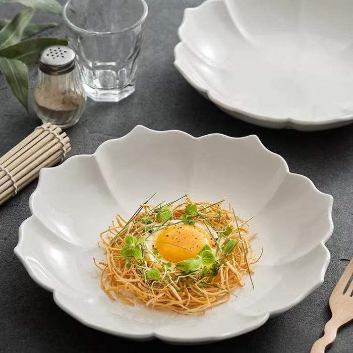 White Peony-shaped Design Porcelain Plates